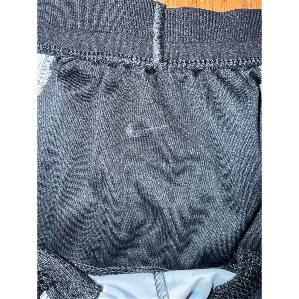 Nike flex stride A.I.R. Jordan moss 7” graphic running shorts small